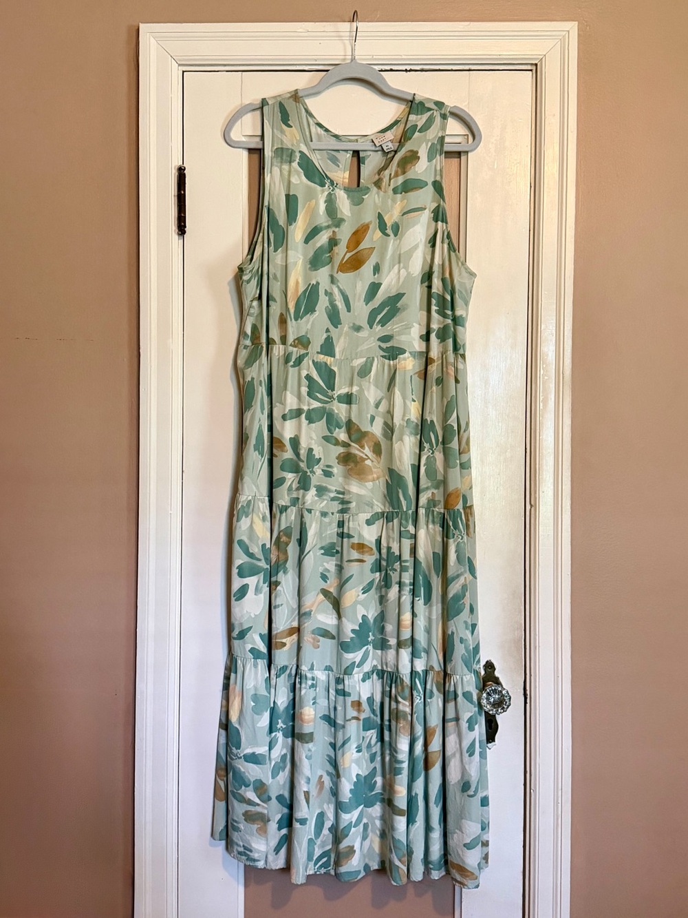 Sleeveless Floral Tiered Maxi Dress in Mint Green